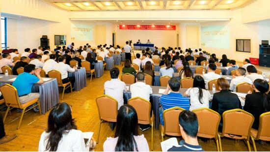 埋头赶路，也要抬头寻道