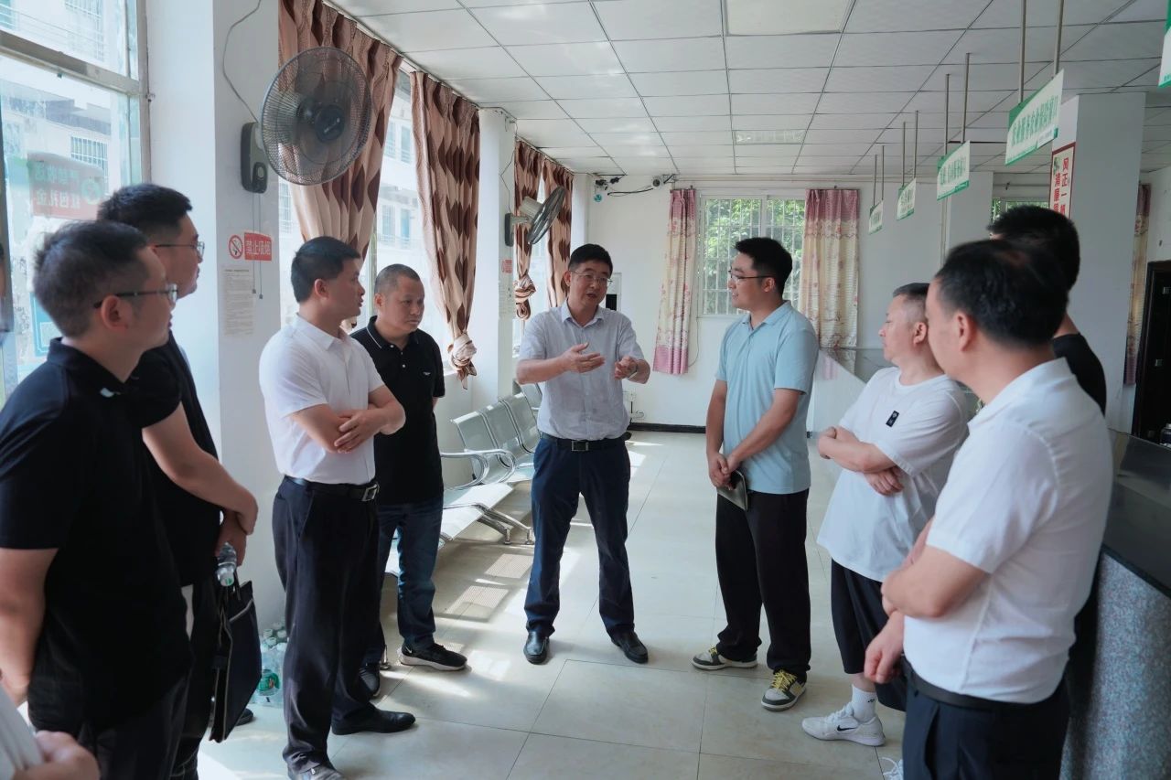 许东明赴南充市嘉陵区、巴中市通江县调研督导定点帮扶和托底性帮扶工作